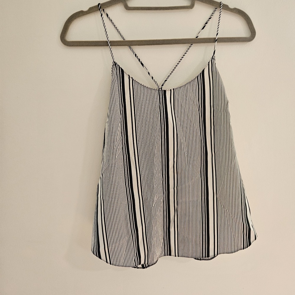Victoria's Secret Women's Essential Tank Top Pin Stripe‎ Size M Black White